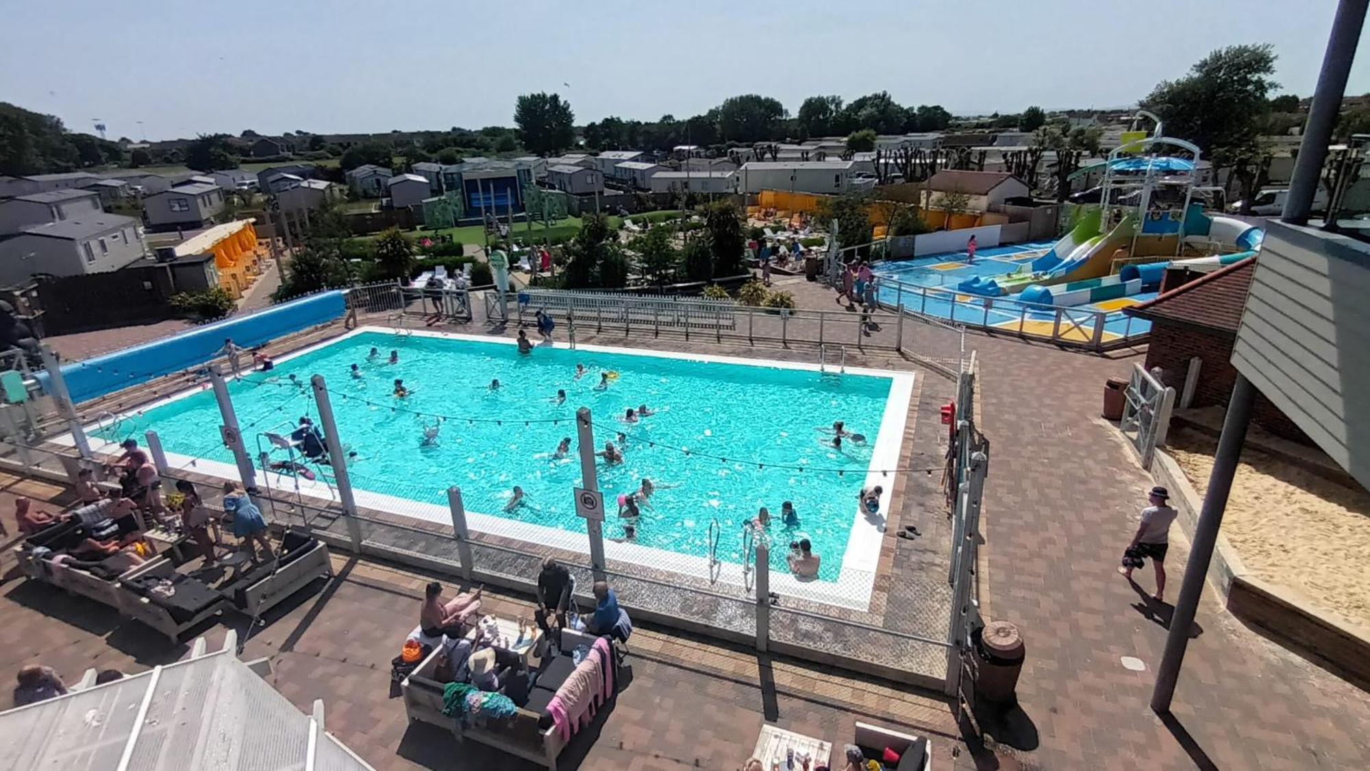 Jp Retreat , West Sand Holiday Park, Selsey Exterior photo